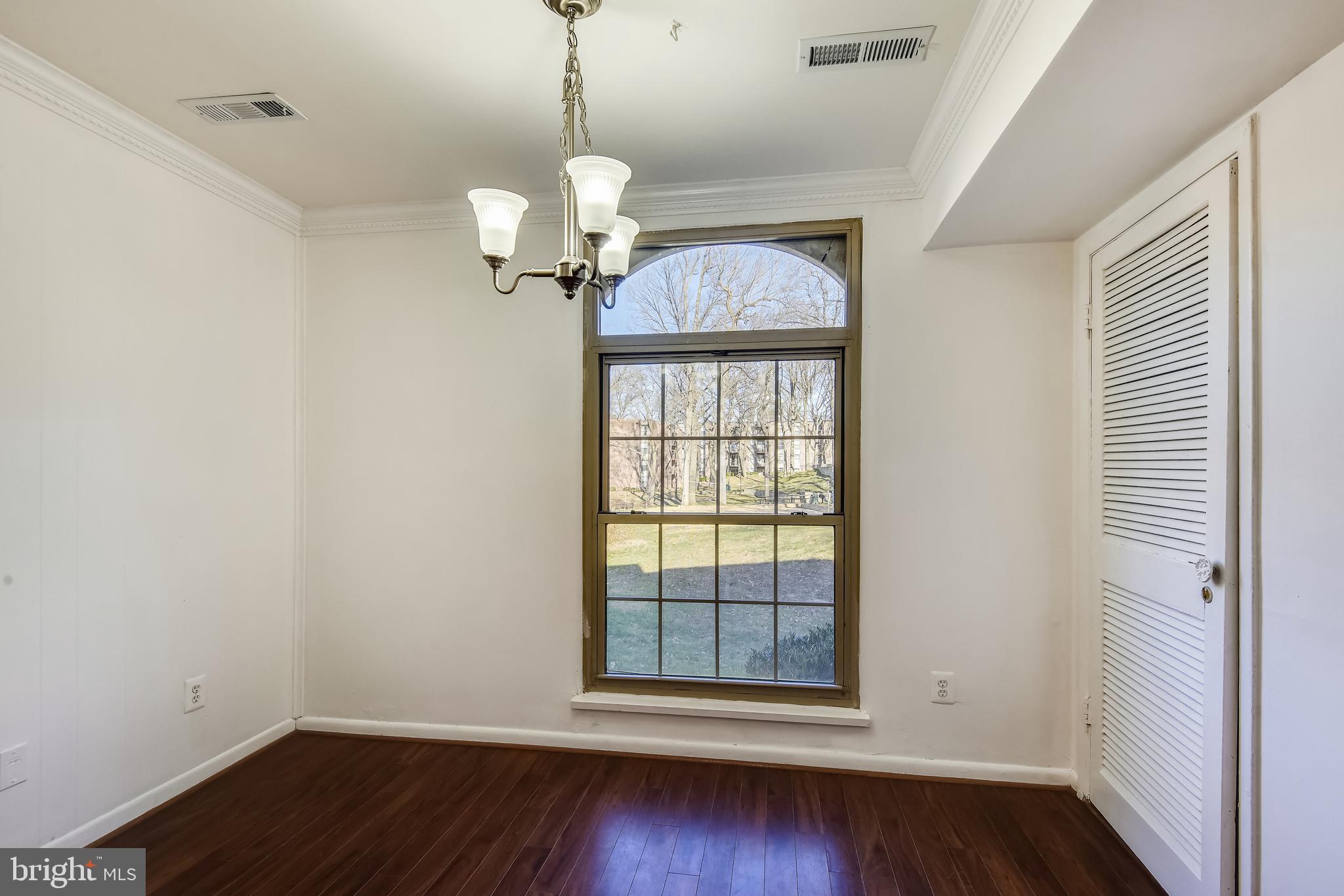 8300 Tobin Road, Unit 13 Annandale, VA 22003 - Photo 12 of 36 Breakfast Area