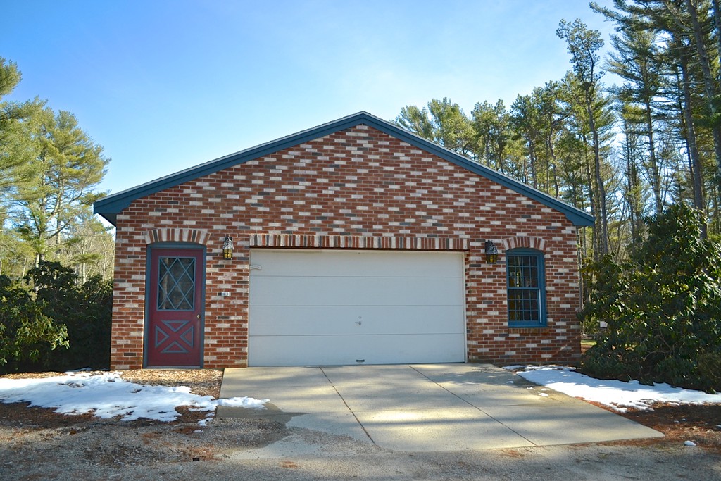 145 Alley Road Rochester, MA 02770 - Photo 4 of 15