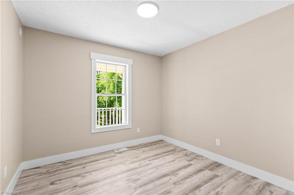 113 Conifer Court King, NC 27021 - Photo 14 of 27