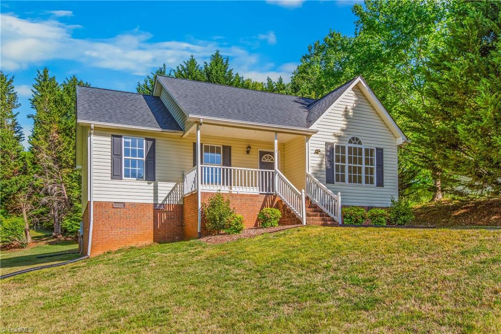 113 Conifer Court King, NC 27021 - Photo 2 of 27