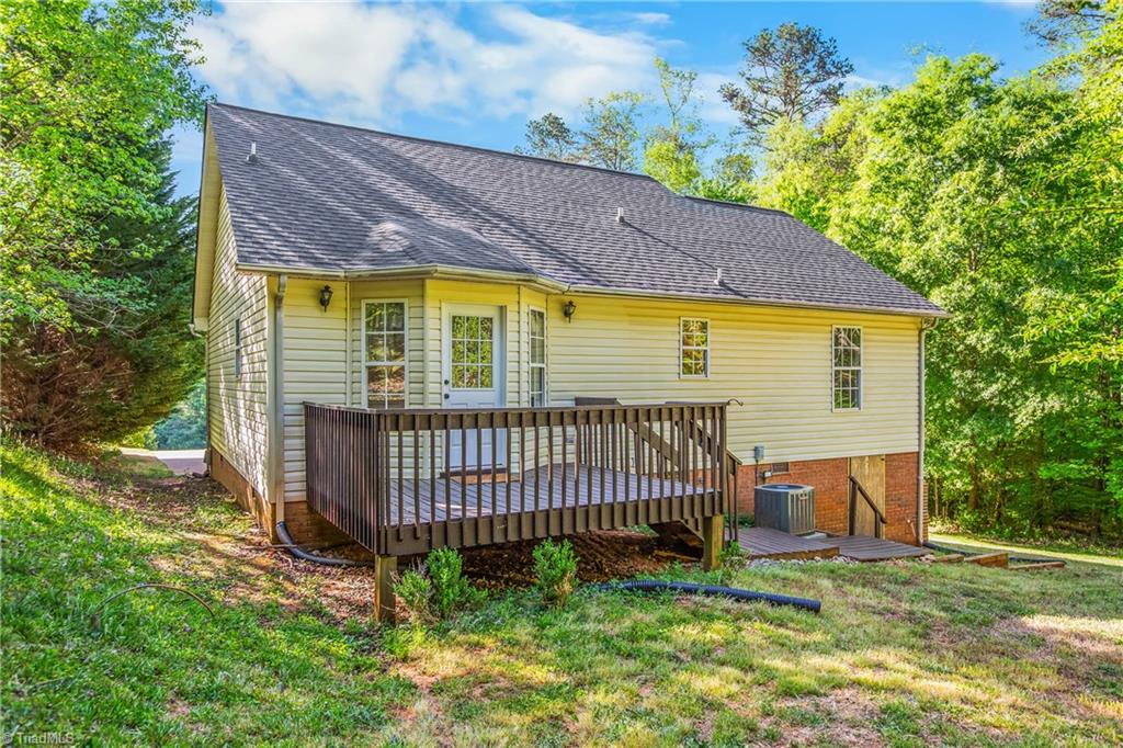 113 Conifer Court King, NC 27021 - Photo 23 of 27