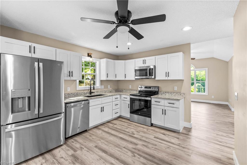 113 Conifer Court King, NC 27021 - Photo 9 of 27
