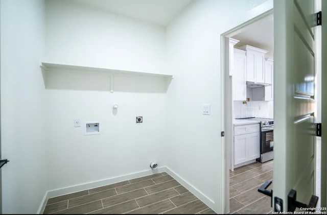 $369,990 | 15125 Norvell Street, Lytle, TX 78052