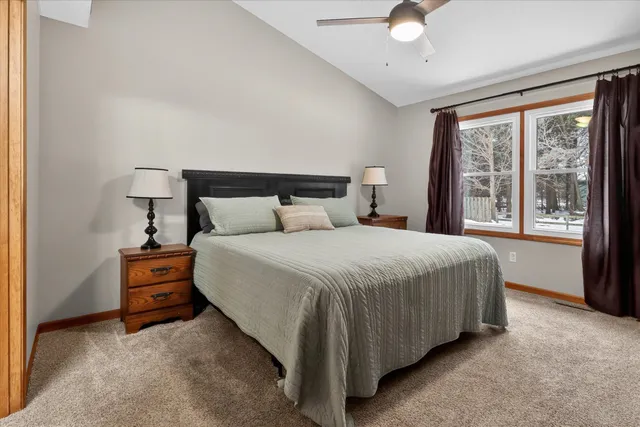 $379,900 | 10076 Heather Lake Drive, Osceola, IN 46561