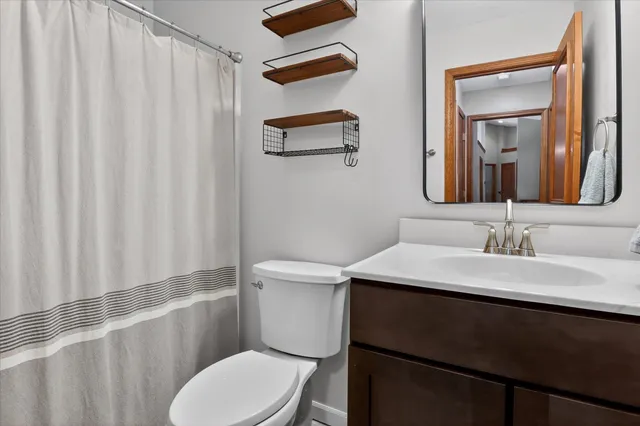 $379,900 | 10076 Heather Lake Drive, Osceola, IN 46561