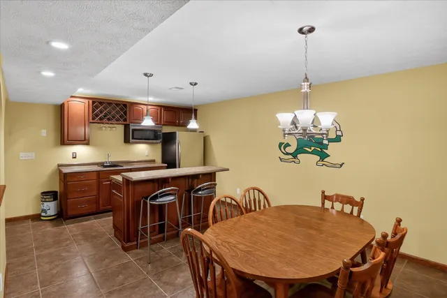 $379,900 | 10076 Heather Lake Drive, Osceola, IN 46561