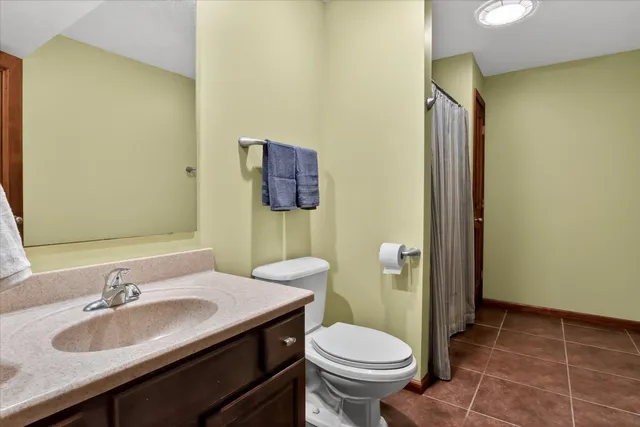 $379,900 | 10076 Heather Lake Drive, Osceola, IN 46561