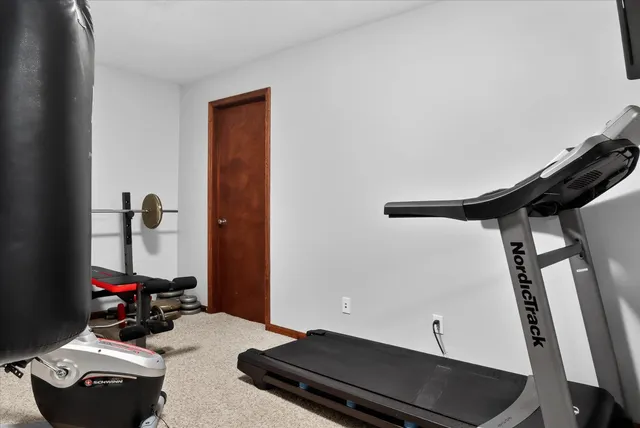 $379,900 | 10076 Heather Lake Drive, Osceola, IN 46561