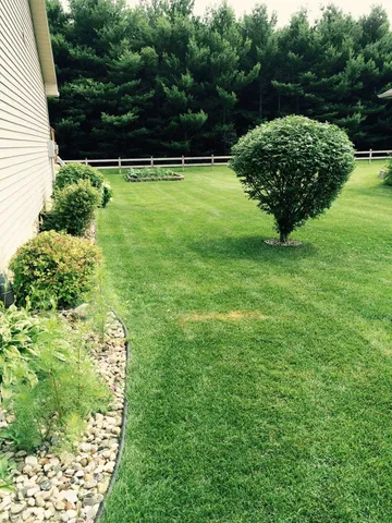 $379,900 | 10076 Heather Lake Drive, Osceola, IN 46561