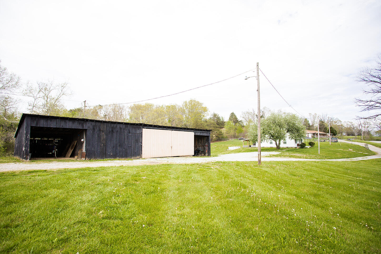 15095 Irvine Road Winchester, KY 40391 - Photo 7 of 57 8G1A5104