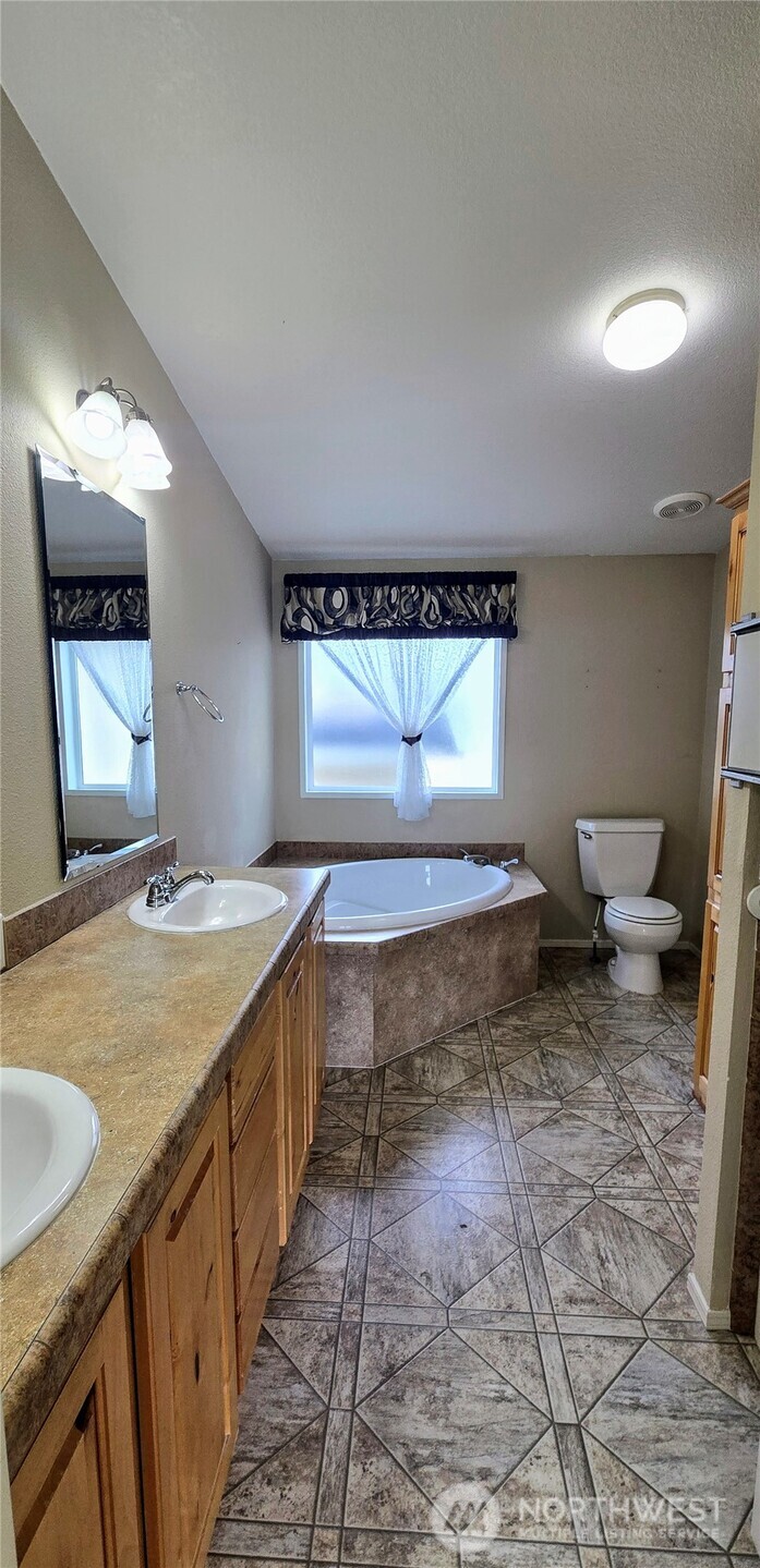 57 Clemons Road, Unit 17 Montesano, WA 98563 - Photo 14 of 26