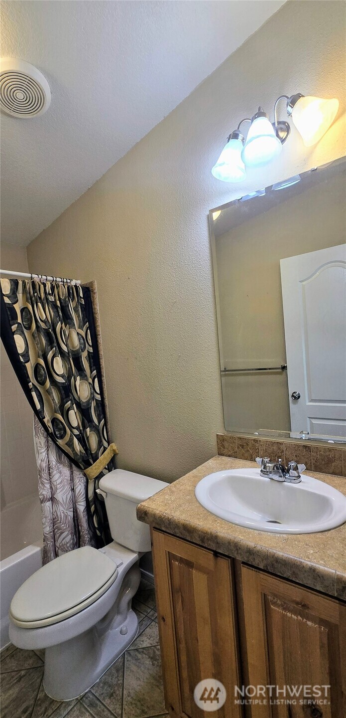 57 Clemons Road, Unit 17 Montesano, WA 98563 - Photo 18 of 26