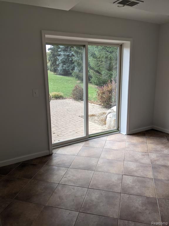 6521 West Rolston Road Linden, MI 48451 - Photo 18 of 43