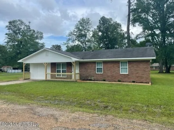 $149,900 | 376 Westhaven Circle, Bude, MS 39630