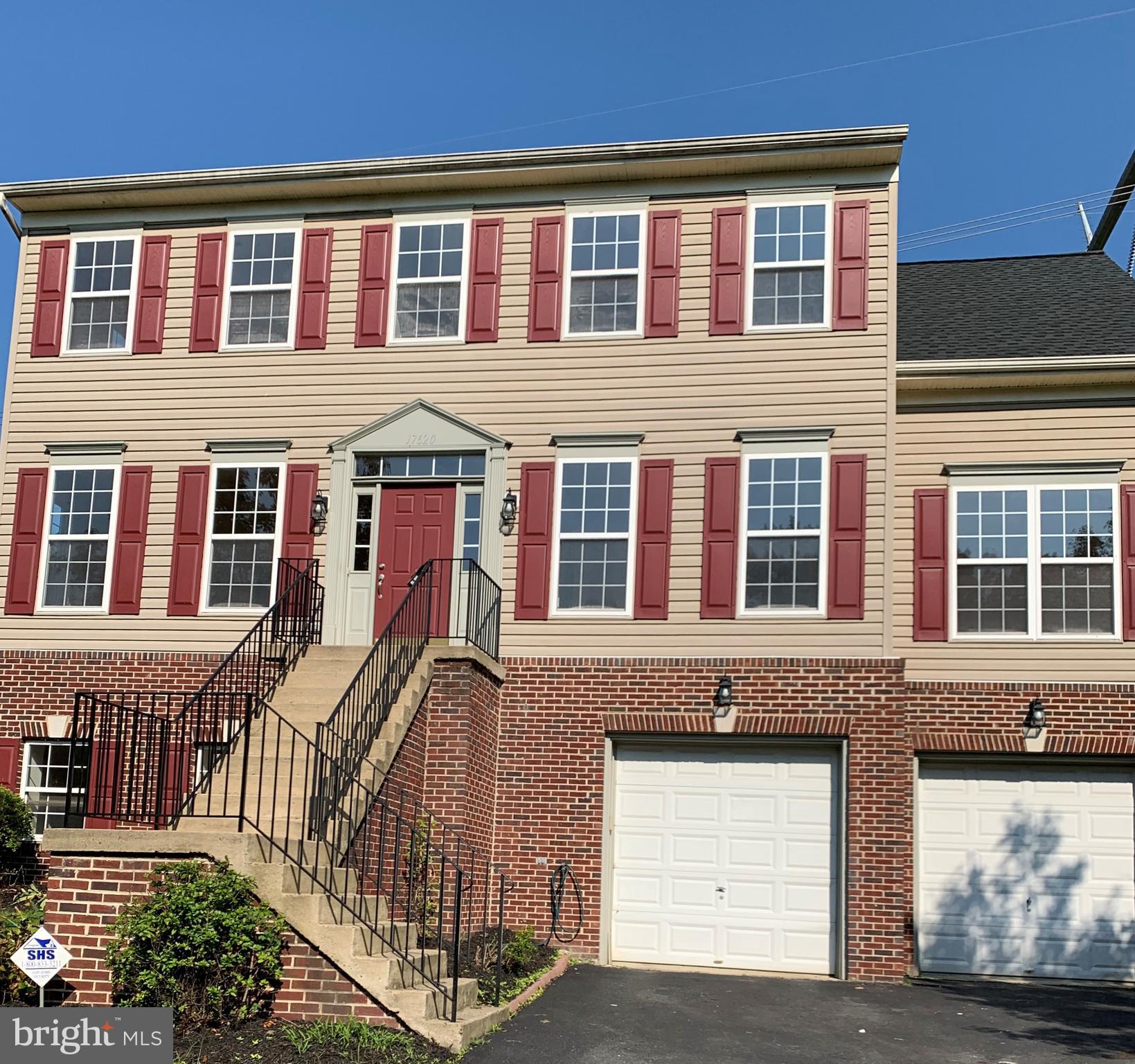17620 Overlook Road Dumfries, VA 22026 - Photo 1 of 40 Welcome Home!