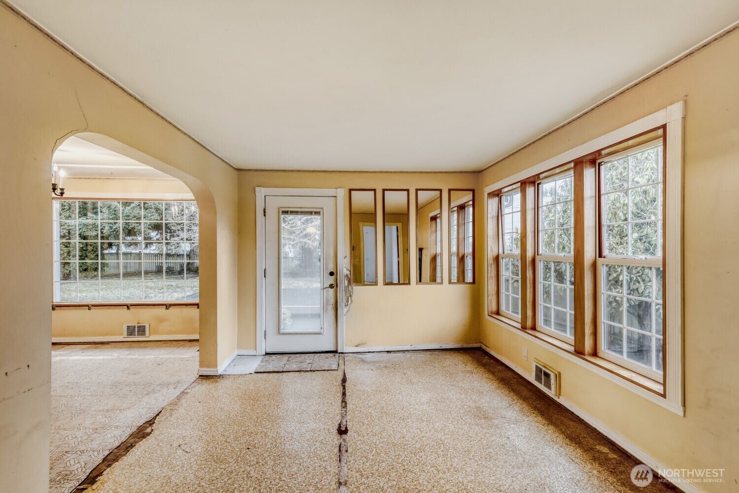 208 78th Place Southwest Everett, WA 98203 - Photo 11 of 36 a view of an empty room with a window