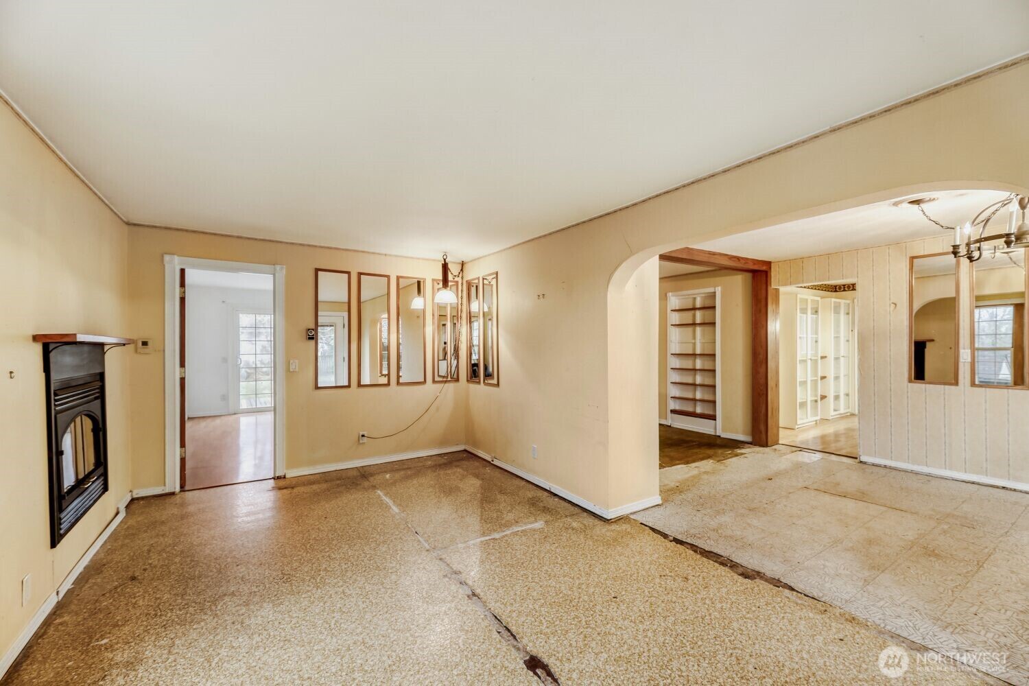 208 78th Place Southwest Everett, WA 98203 - Photo 10 of 36 a view of an empty room