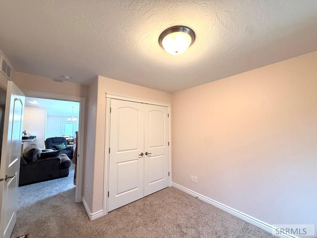 492 Gwen Loop Blackfoot, ID 83221 - Photo 5 of 15