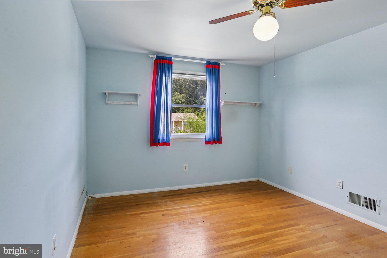 8303 Montpelier Drive Laurel, MD 20708 - Photo 21 of 41 Bedroom 2