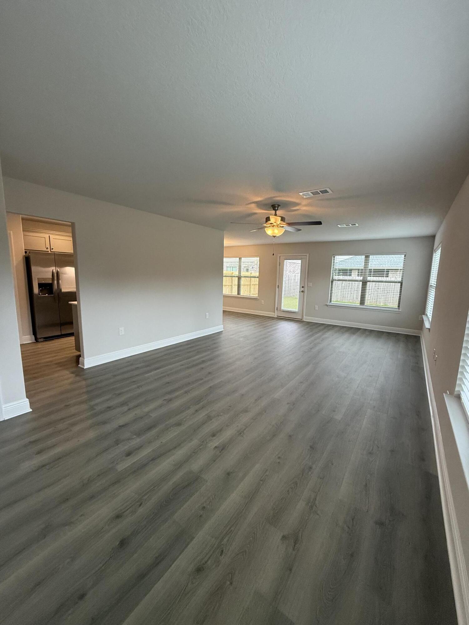 199 Ridgeway Circle Crestview, FL 32536 - Photo 5 of 29 IMG_7253