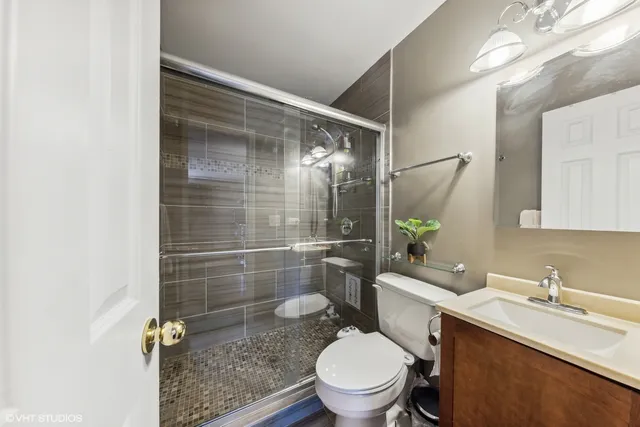 $535,000 | 121 South Parkside Avenue, Glen Ellyn, IL 60137