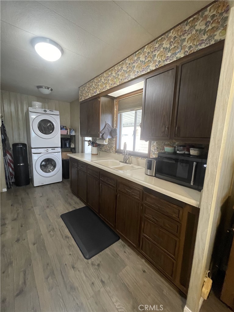 13 Palm Via Anaheim, CA 92801 - Photo 10 of 17 current