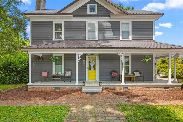 $449,900 | 212 South Fayetteville Street, Liberty, NC 27298