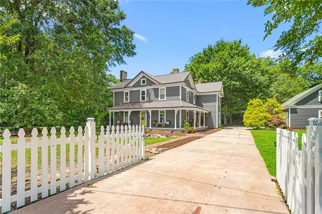 $449,900 | 212 South Fayetteville Street, Liberty, NC 27298