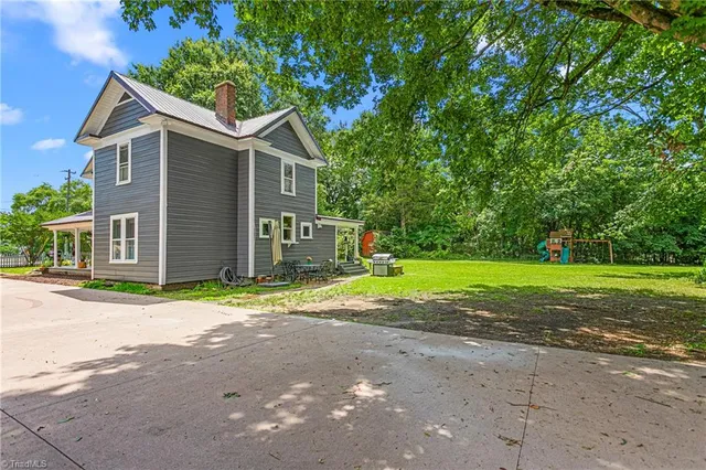 $449,900 | 212 South Fayetteville Street, Liberty, NC 27298