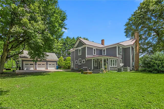 $449,900 | 212 South Fayetteville Street, Liberty, NC 27298