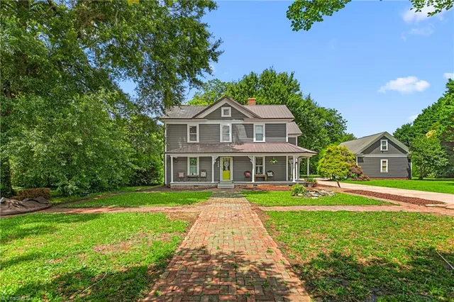 $449,900 | 212 South Fayetteville Street, Liberty, NC 27298