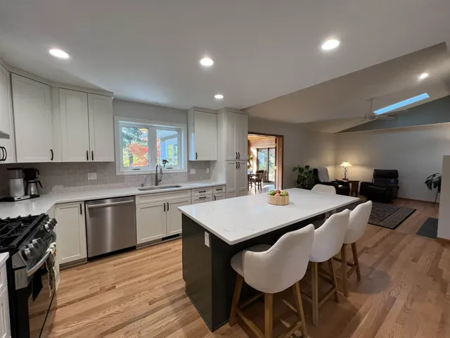 $600,000 | 2721 Marledge Street, Fitchburg, WI 53711