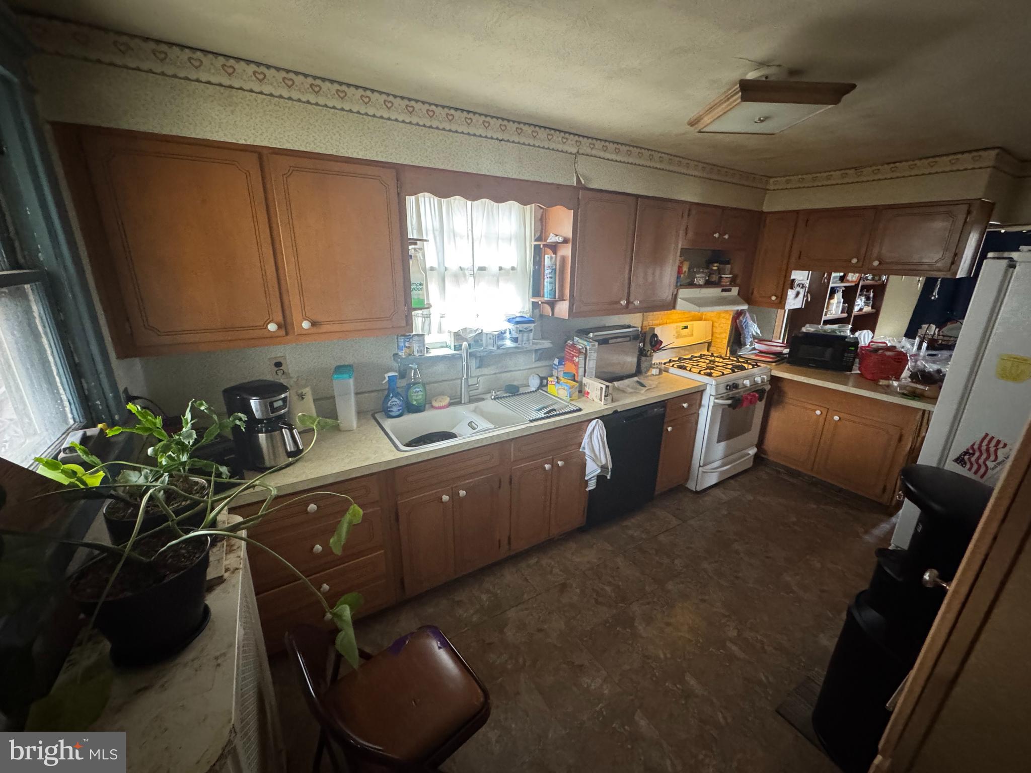 5 Monument Avenue Hamilton, NJ 08619 - Photo 2 of 6