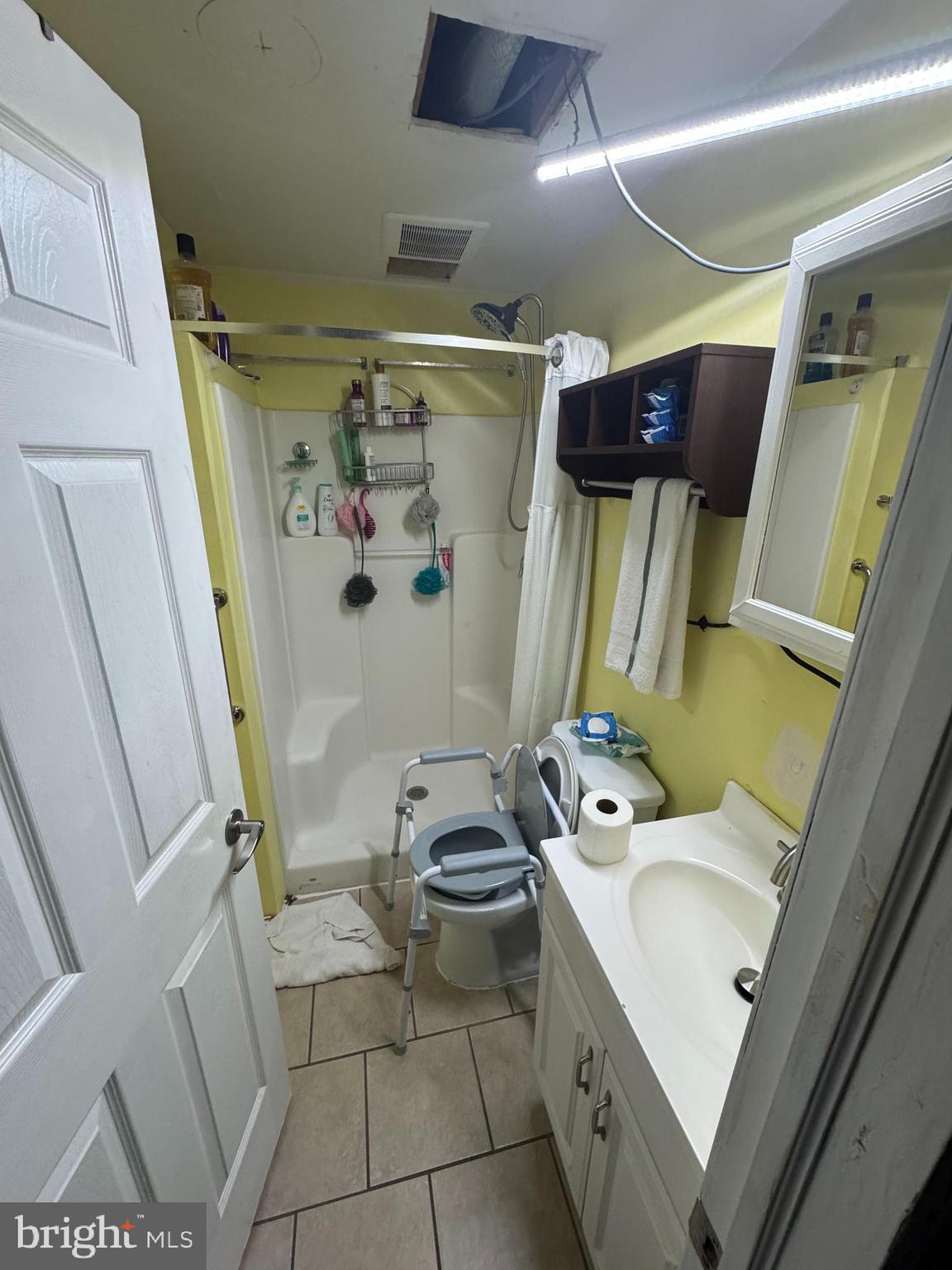 5 Monument Avenue Hamilton, NJ 08619 - Photo 3 of 6