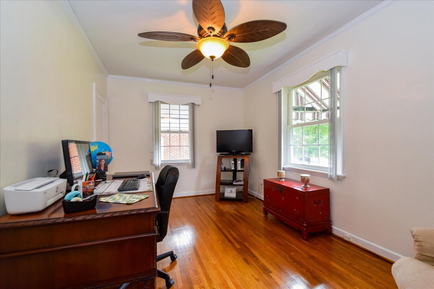 1837 Carlton Road Southwest Roanoke, VA 24015 - Photo 11 of 34 11-1837 Carlton-11