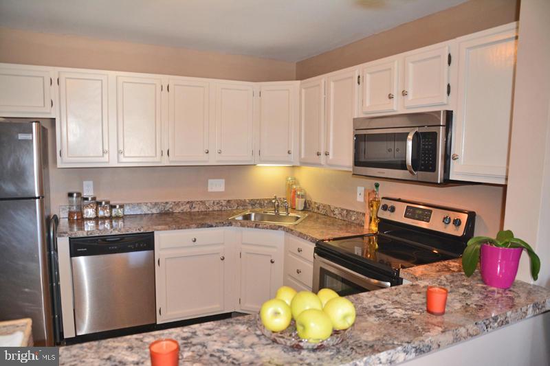 24 Cold Stream Drive Lancaster, PA 17603 - Photo 12 of 30 Gallery Image 12