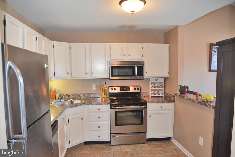 24 Cold Stream Drive Lancaster, PA 17603 - Photo 13 of 30 Gallery Image 13