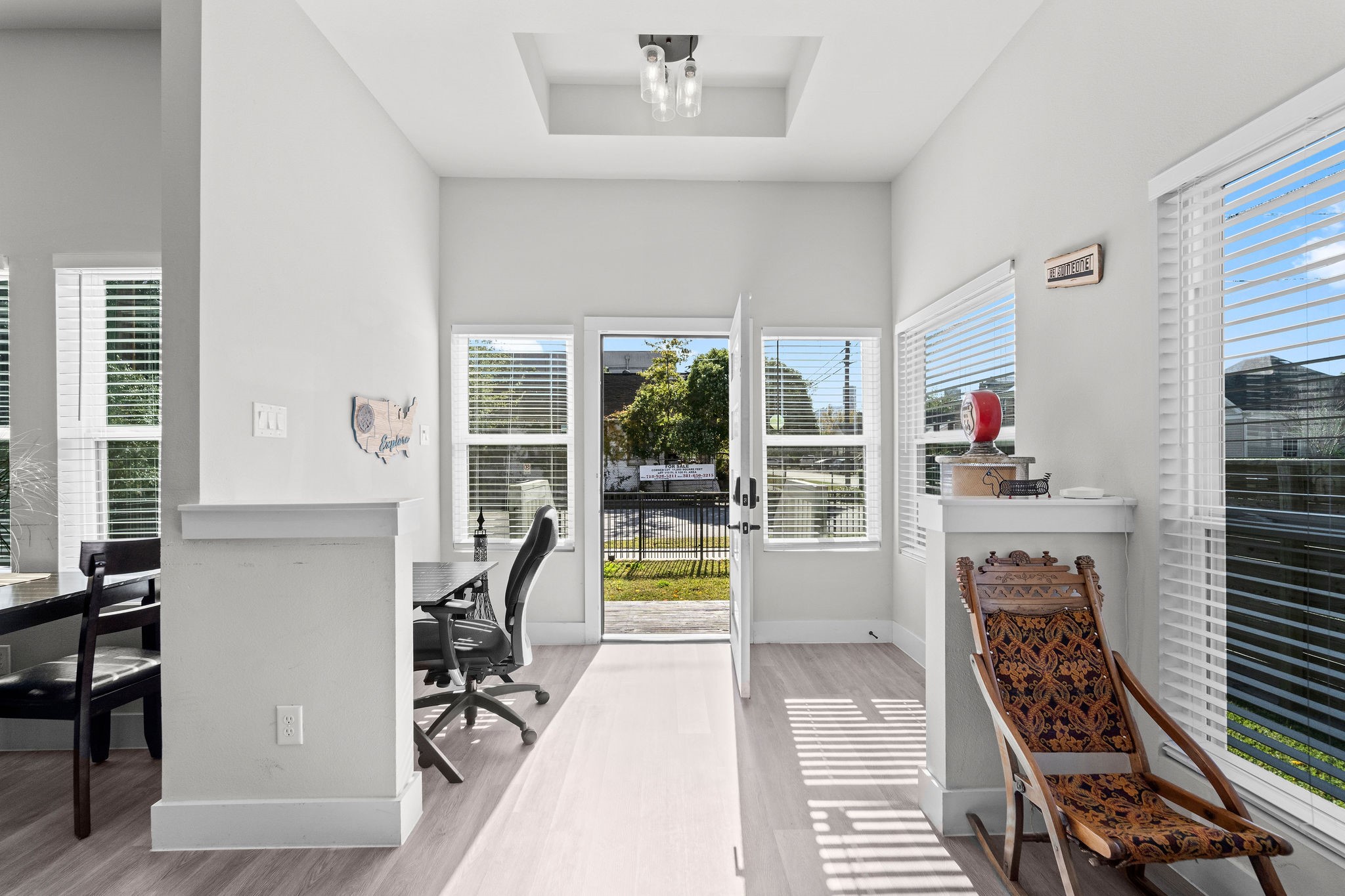 507 Carl Street Houston, TX 77009 - Photo 2 of 24 a living room with furniture and a fireplace