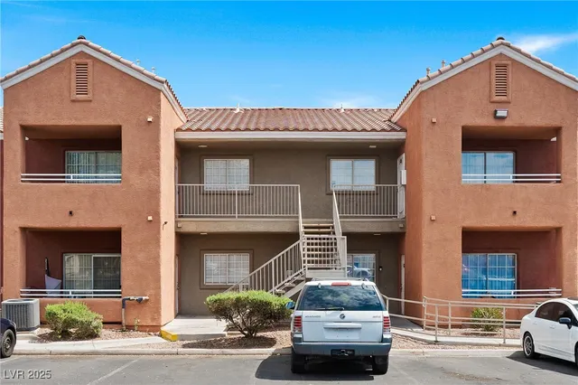 $1,040 | 4730 East Craig Road, Unit 2014, Las Vegas, NV 89115