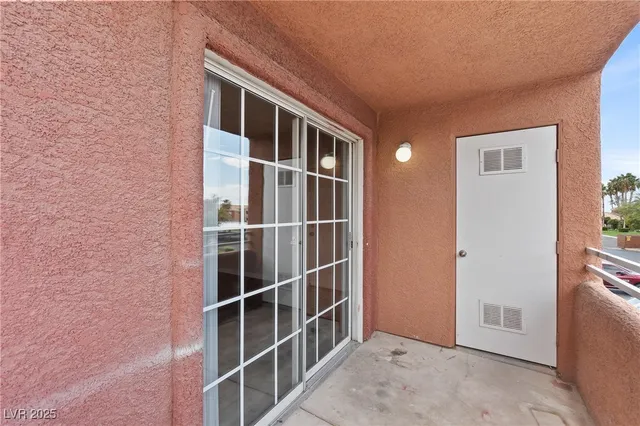 $1,040 | 4730 East Craig Road, Unit 2014, Las Vegas, NV 89115