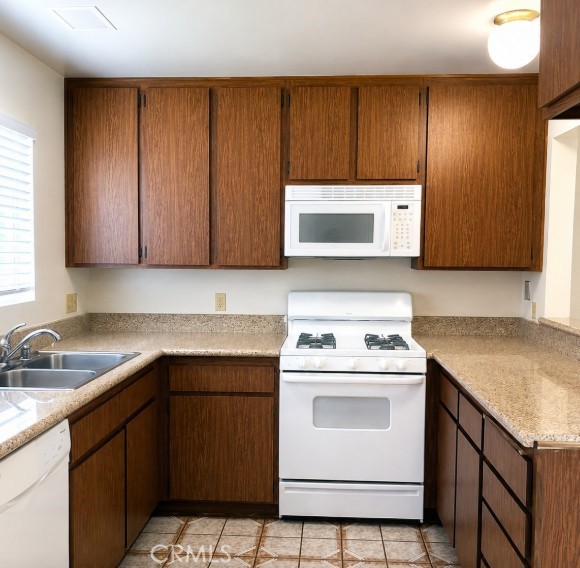 44 Timber Run Irvine, CA 92614 - Photo 2 of 9