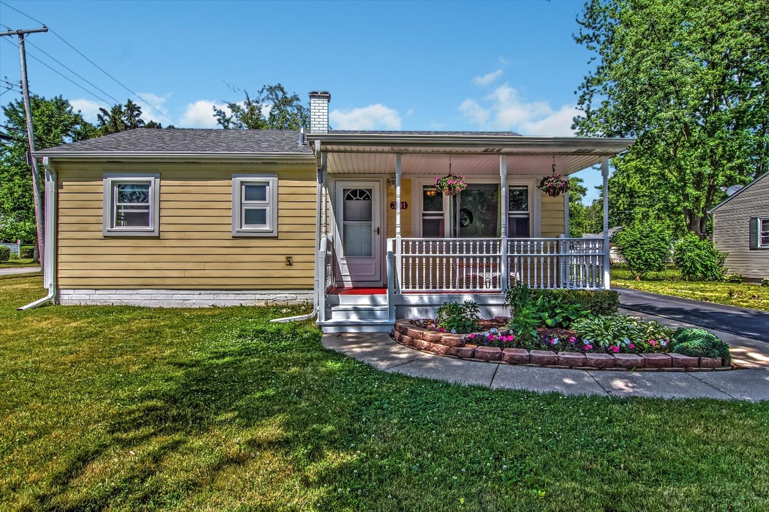301 Prairie Street Crown Point, IN 46307 - Photo 1 of 10 1500x999
