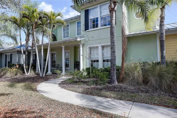 $369,990 | 5518 Luminar Pointe Lane, Apollo Beach, FL 33572