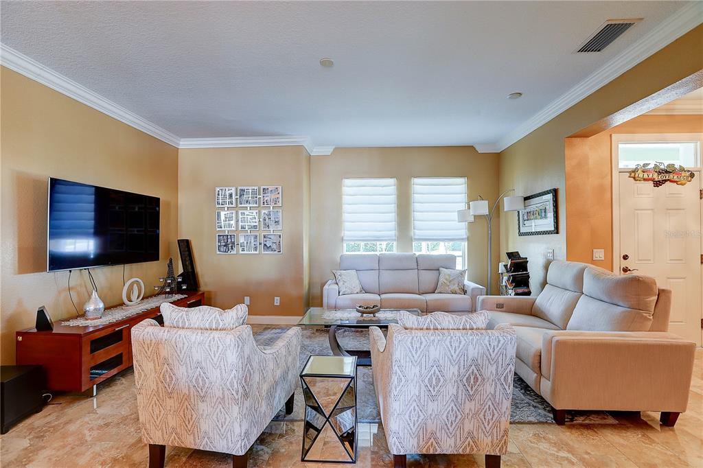 5518 Luminar Pointe Lane Apollo Beach, FL 33572 - Photo 10 of 50