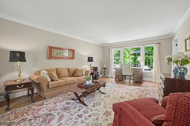 52 Hampton Road Chatham, NJ 07928 - Photo 8 of 34