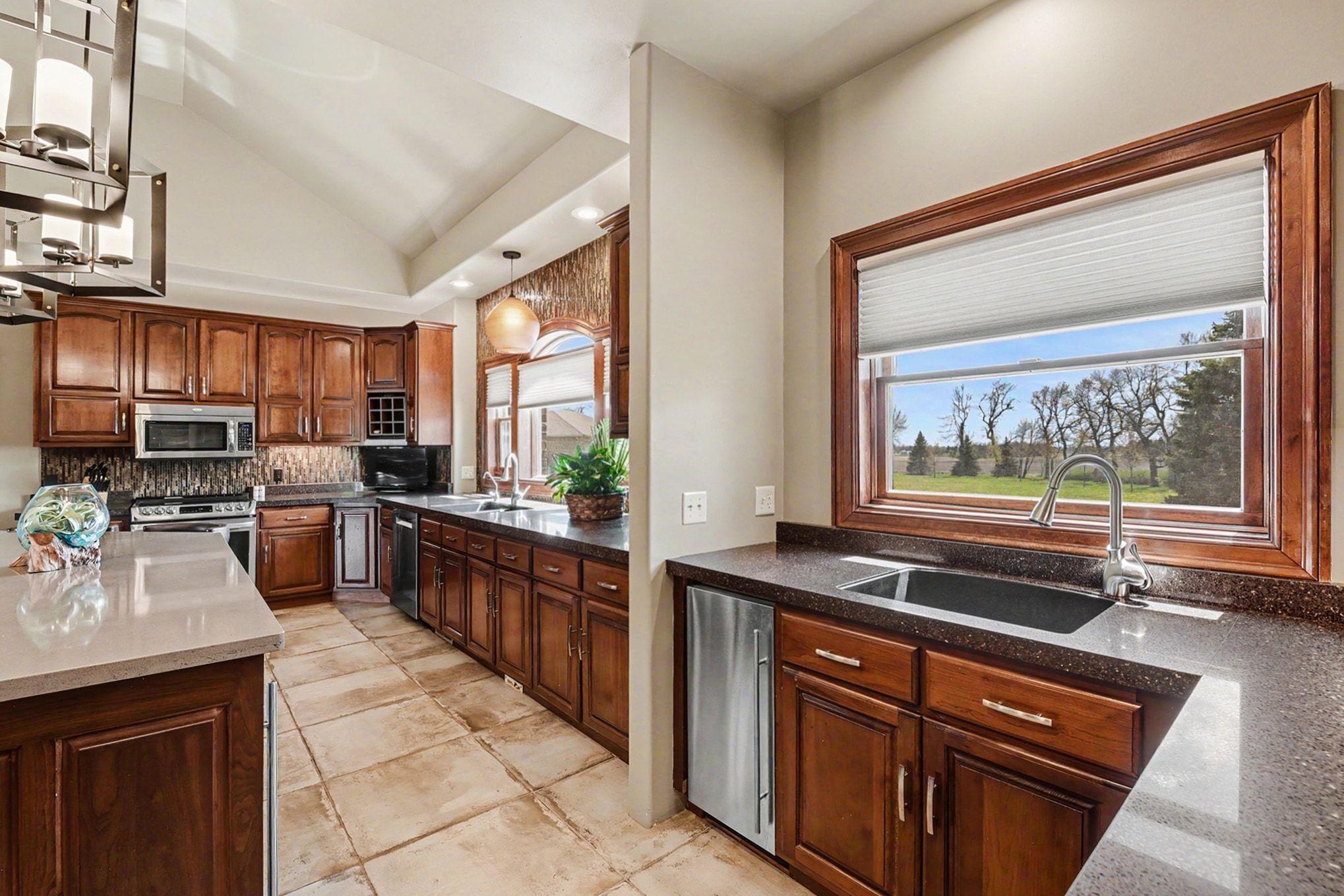 1358 Highway 75 Pipestone, MN 56164 - Photo 21 of 98