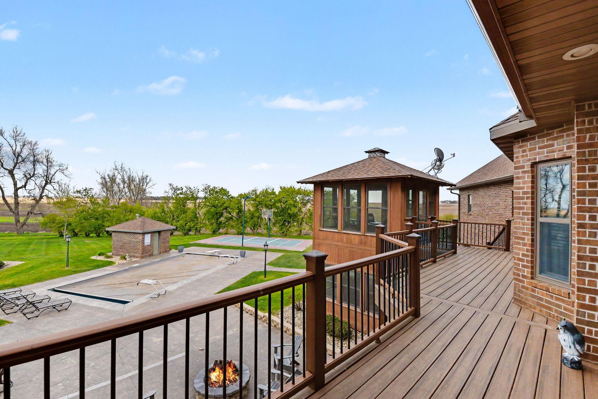 1358 Highway 75 Pipestone, MN 56164 - Photo 79 of 98