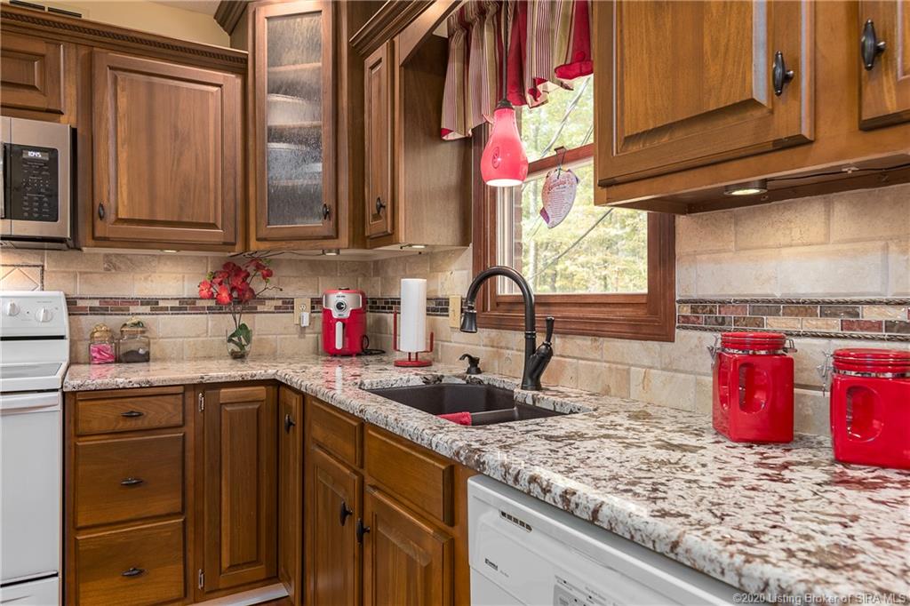 7651 Pekin Road Greenville, IN 47124 - Photo 17 of 58 Gallery Image 17