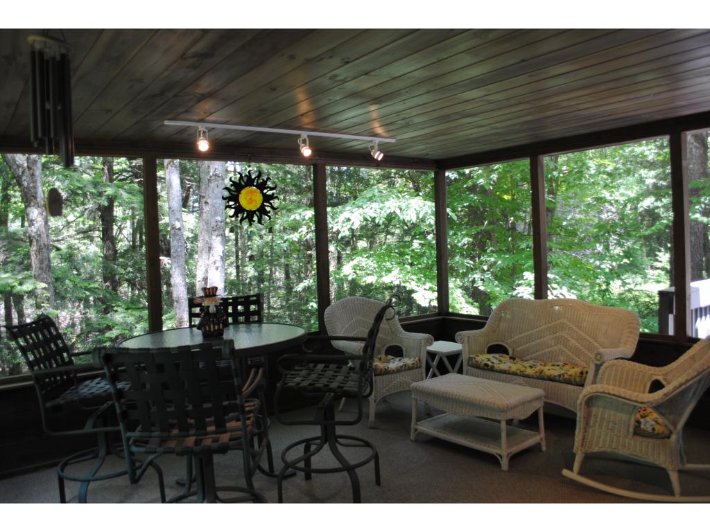 8 Racoon Run Wilmington, VT 05363 - Photo 6 of 16 Gallery Image 6