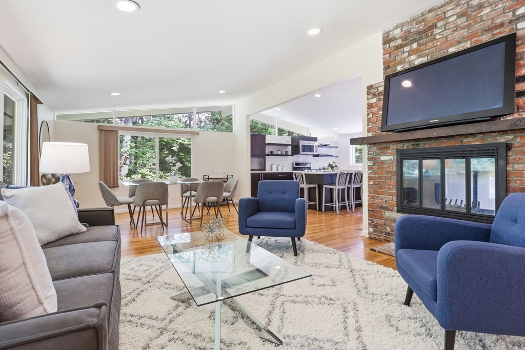 430 Heald Road Carlisle, MA 01741 - Photo 4 of 42